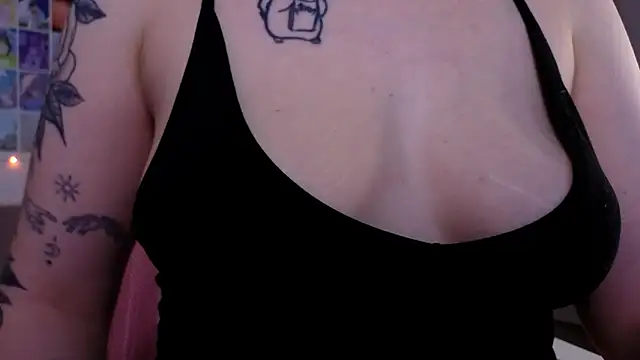 MilenaSaint online show from 01/30/25, 09:04