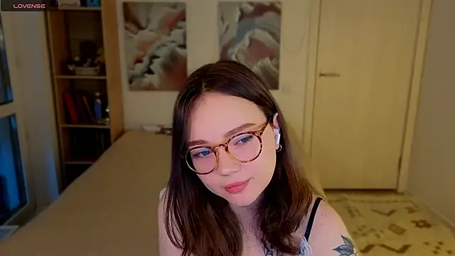 MilenaSaint online show from 04/16/26, 04:13