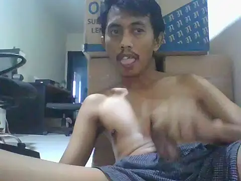 Snapshot of ditiya18 chatting on 01/19/25, 04:01 ditiya18 online show from 01/19/25, 04:01