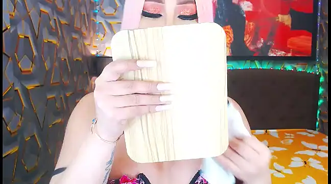 Snapshot of KylieMaxwellCaulfield_TS chatting on 01/14/25, 09:56 KylieMaxwellCaulfield TS online show from 01/14/25, 09:56