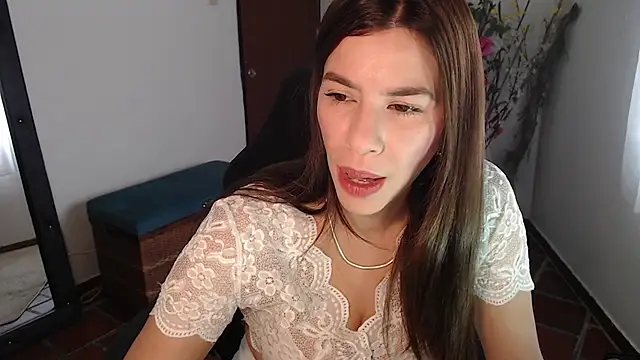 Snapshot of ms_sofia_x chatting on 07/07/26, 02:32 ms sofia x online show from 07/07/26, 02:32
