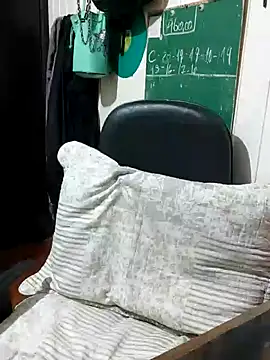 ElfGrey online show from 01/23/25, 03:16