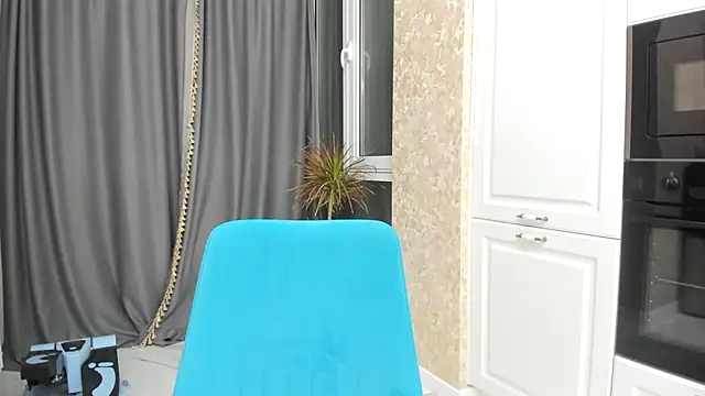 Snapshot of Iris_cherry chatting on 12/05/24, 08:00 Iris cherry online show from 12/05/24, 08:00