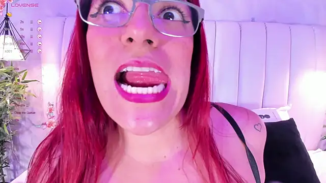 naughty flower18 online show from 01/31/25, 11:03