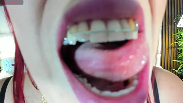 naughty flower18 online show from 09/30/25, 10:48