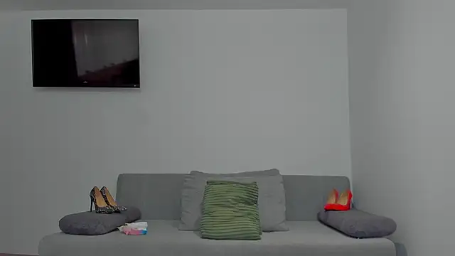 emilianna666 online show from 03/10/26, 12:21