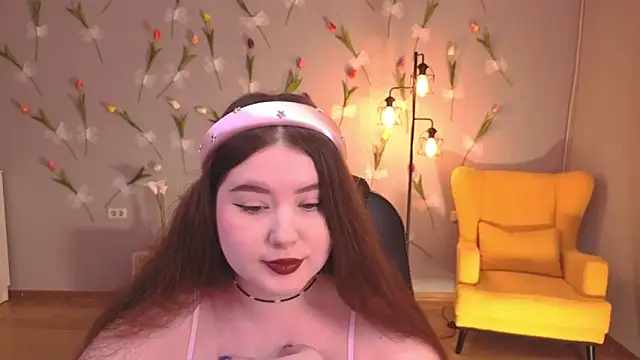 NicoleFoxery online show from 04/19/26, 06:21