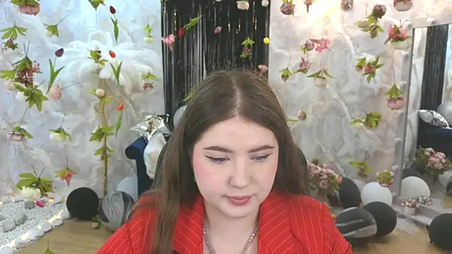 Snapshot of NicoleFoxery chatting on 07/18/26, 06:23 NicoleFoxery online show from 07/18/26, 06:23