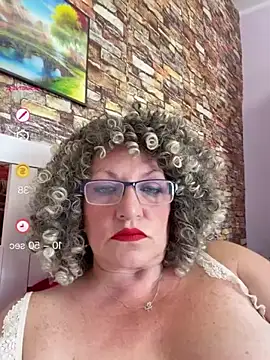 Hot Azaleea online show from 06/17/26, 06:49