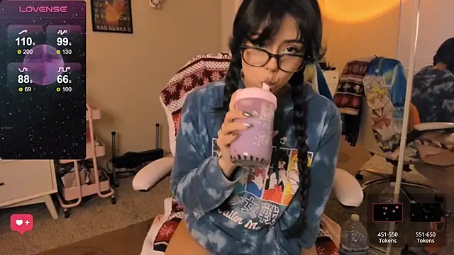 Evie-Luna online show from 12/05/24, 12:52