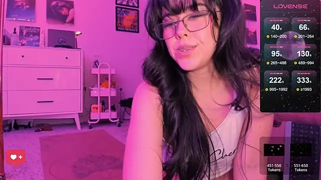 Evie-Luna online show from 02/04/25, 01:45