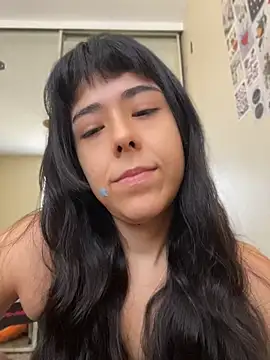 Evie-Luna online show from 07/17/26, 06:35