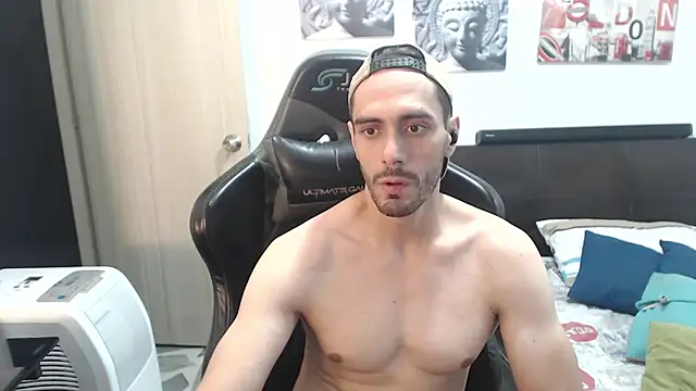 samuelgarcia  online show from 12/12/24, 07:52