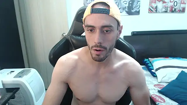 samuelgarcia  online show from 12/18/24, 02:21