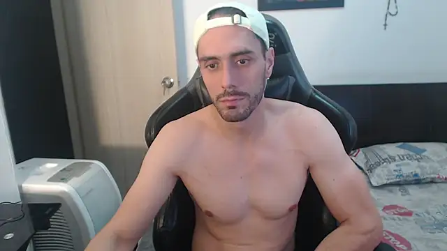 samuelgarcia  online show from 03/18/25, 08:36