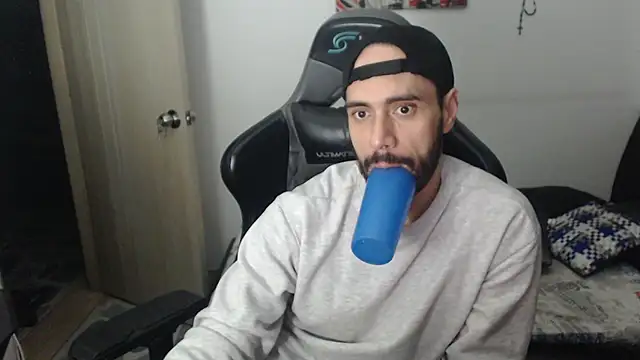 samuelgarcia  online show from 11/07/25, 08:25