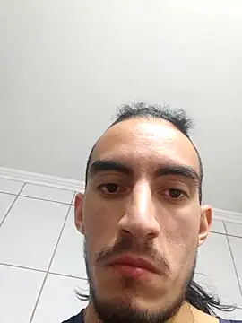 Snapshot of TommyMomentum chatting on 01/09/25, 04:52 TommyMomentum online show from 01/09/25, 04:52