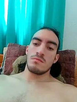 Snapshot of TommyMomentum chatting on 01/20/25, 02:46 TommyMomentum online show from 01/20/25, 02:46