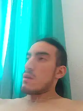 Snapshot of TommyMomentum chatting on 01/22/25, 02:46 TommyMomentum online show from 01/22/25, 02:46