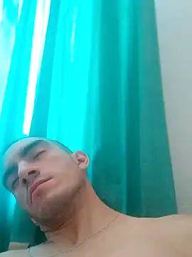 Snapshot of TommyMomentum chatting on 01/29/25, 02:42 TommyMomentum online show from 01/29/25, 02:42