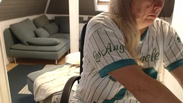 KimMitchelli online show from 01/13/26, 11:26