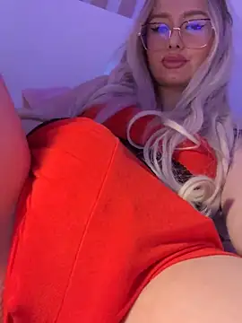 Snapshot of mollyxxx chatting on 01/08/25, 02:25 mollyxxx online show from 01/08/25, 02:25