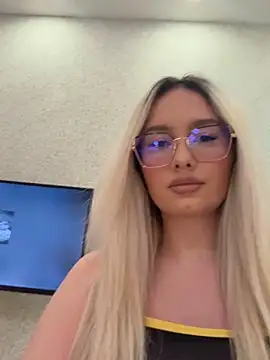 mollyxxx online show from 04/06/26, 03:37