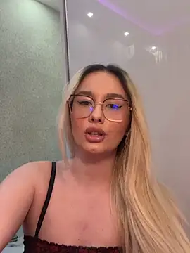 mollyxxx online show from 04/26/26, 01:25