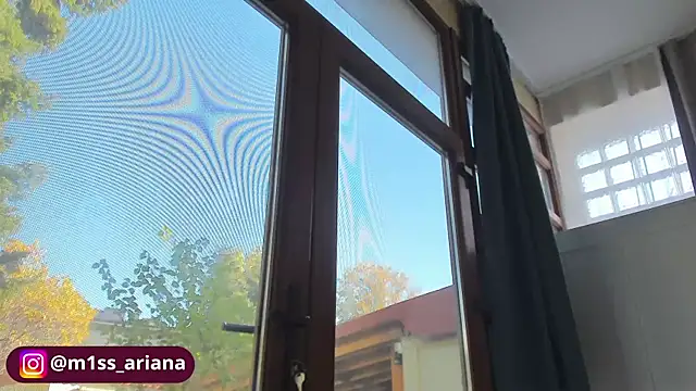 Miss Ariana  online show from 11/02/25, 07:55