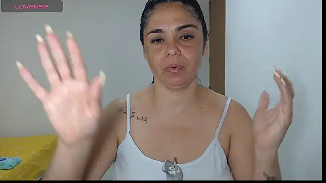 selena ferri online show from 09/28/25, 07:08