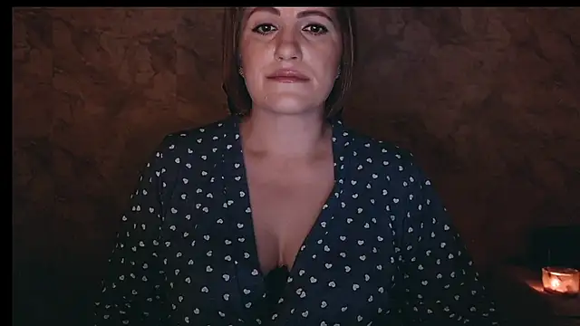 Snapshot of _letty_ chatting on 11/29/25, 10:13 letty online show from 11/29/25, 10:13