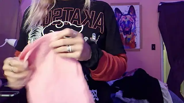 AsiaGoesPro online show from 10/31/25, 04:24