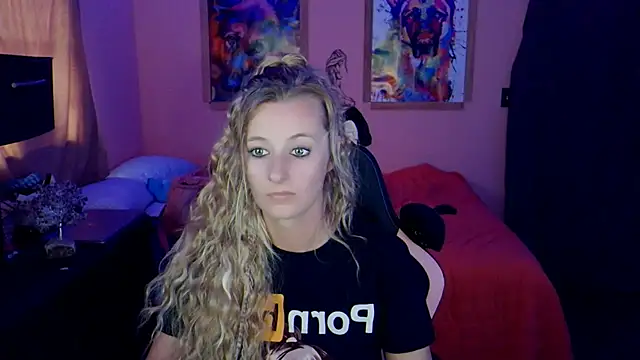 AsiaGoesPro online show from 12/18/25, 05:41