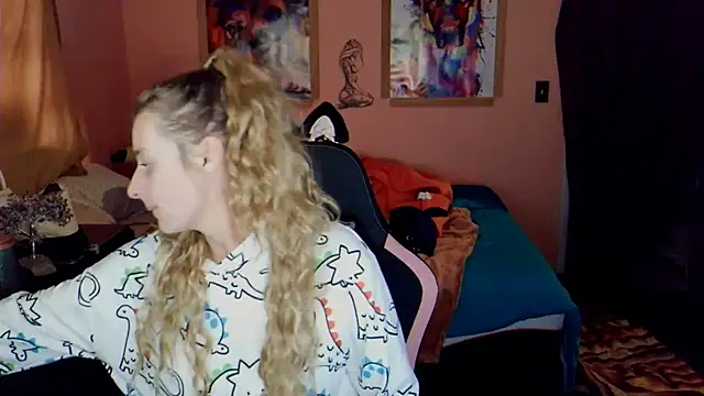 AsiaGoesPro online show from 01/11/26, 02:33