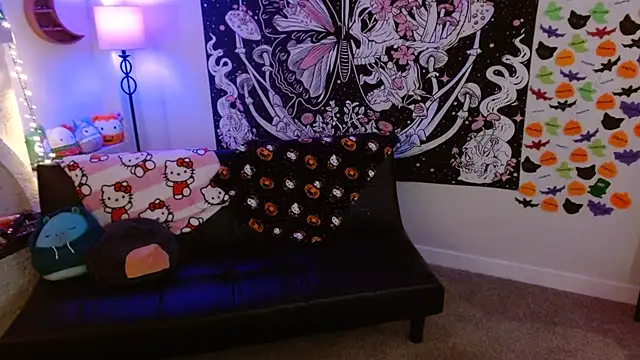 Snapshot of HazeyBvby chatting on 10/08/25, 06:00 HazeyBvby online show from 10/08/25, 06:00