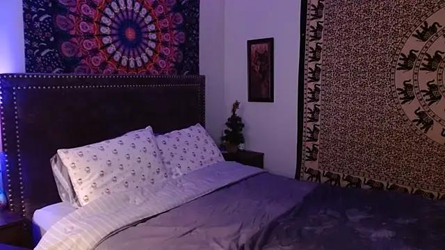 HazeyBvby online show from 12/21/25, 06:31