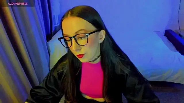 CurlySteph online show from 05/01/26, 08:35