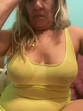 camelia3 online show from 04/15/26, 12:28