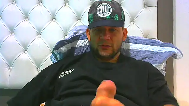 altenori112 online show from 02/11/26, 04:01