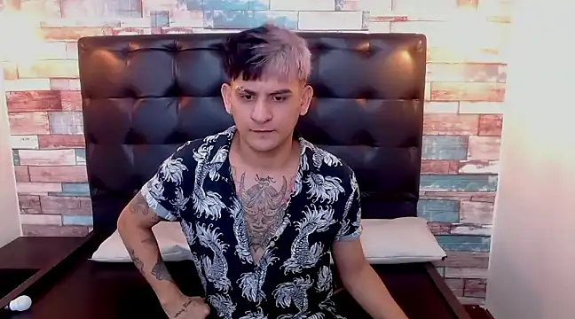 Dona and Carl online show from 12/12/24, 04:48