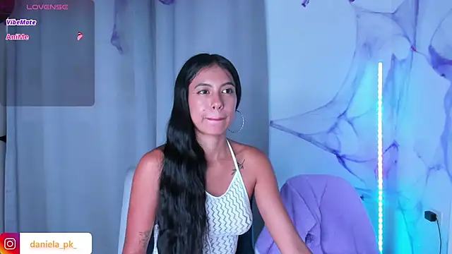 roxy pk  online show from 11/10/25, 09:14