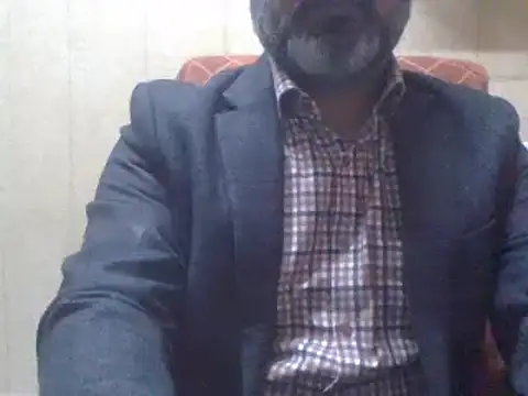Snapshot of hairymaster95 chatting on 12/13/24, 04:11 hairymaster95 online show from 12/13/24, 04:11
