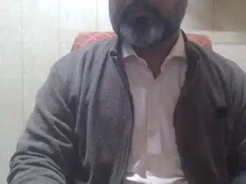 Snapshot of hairymaster95 chatting on 12/16/24, 04:45 hairymaster95 online show from 12/16/24, 04:45
