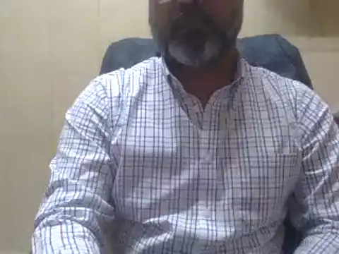 Snapshot of hairymaster95 chatting on 12/19/24, 12:12 hairymaster95 online show from 12/19/24, 12:12