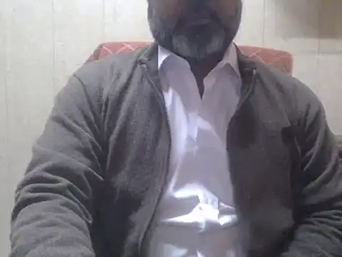 Snapshot of hairymaster95 chatting on 12/21/24, 04:30 hairymaster95 online show from 12/21/24, 04:30