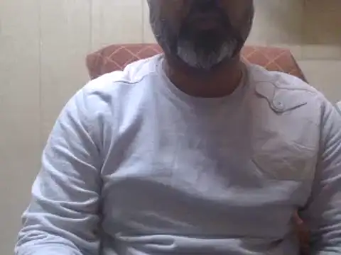 Snapshot of hairymaster95 chatting on 12/22/24, 07:33 hairymaster95 online show from 12/22/24, 07:33