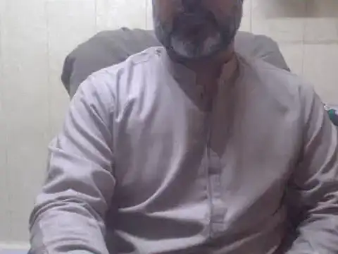 Snapshot of hairymaster95 chatting on 12/27/24, 12:45 hairymaster95 online show from 12/27/24, 12:45