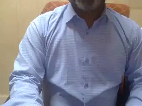 Snapshot of hairymaster95 chatting on 01/02/25, 03:58 hairymaster95 online show from 01/02/25, 03:58