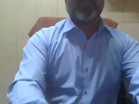 Snapshot of hairymaster95 chatting on 01/04/25, 04:12 hairymaster95 online show from 01/04/25, 04:12