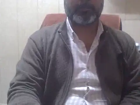 Snapshot of hairymaster95 chatting on 01/13/25, 07:21 hairymaster95 online show from 01/13/25, 07:21